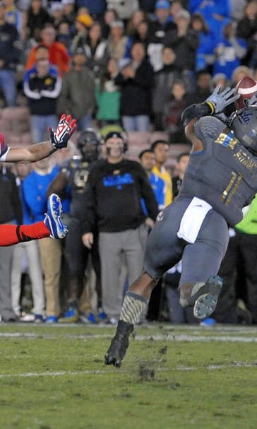 Arizona offense misfires in low-energy loss to UCLA